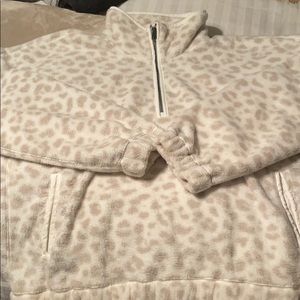 Abercrombie XL cream leopard fleece - like new!